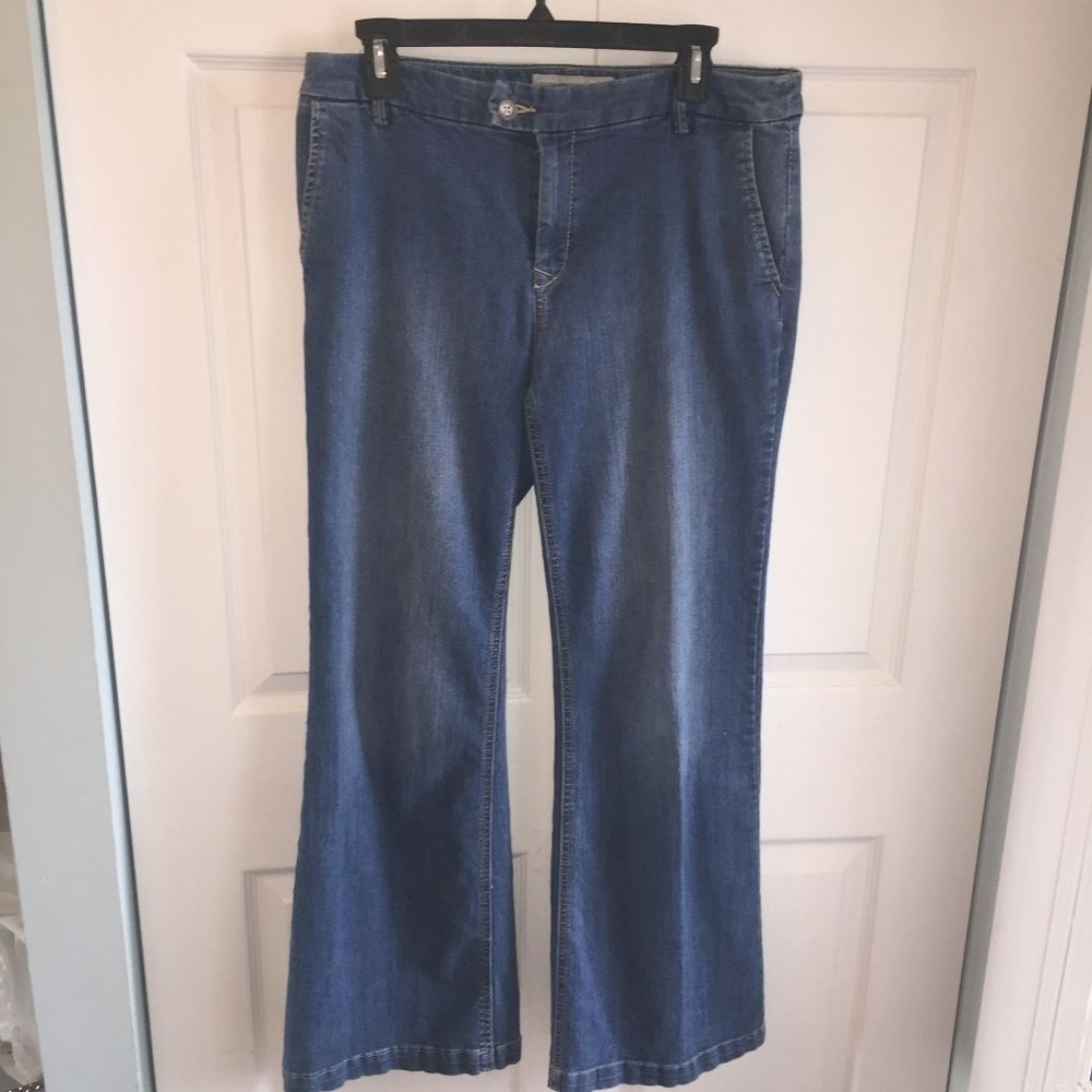 Chico's Platinum Denim Jeans Size 1 Regular
